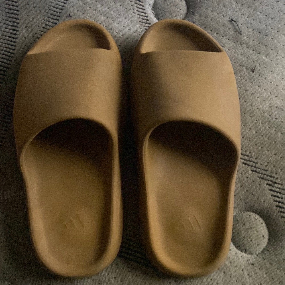 yeezy slide ochre